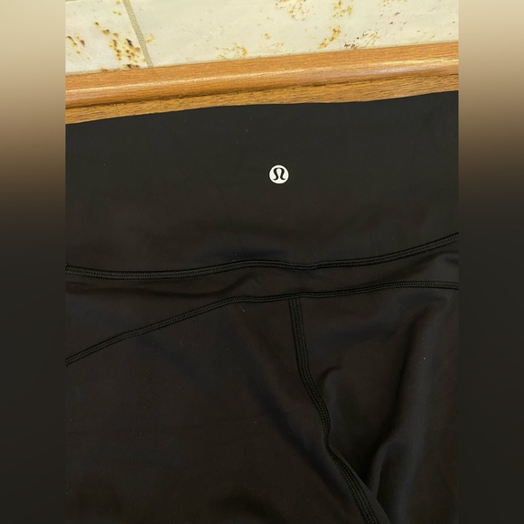 Lululemon leggings - Picture 4 of 6